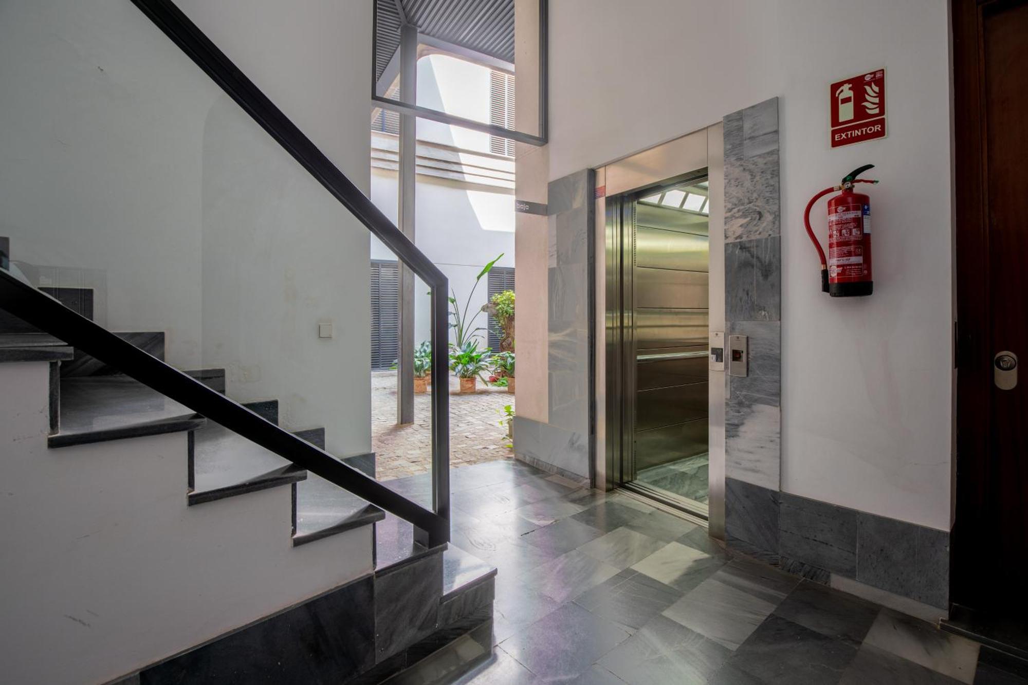 Ry Aparcamiento Incluido Junto A Catedral Ideal Parejas Sevilla Exteriér fotografie
